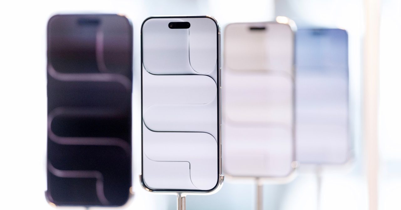 史上第三只达门槛 苹果市值突破4兆美元