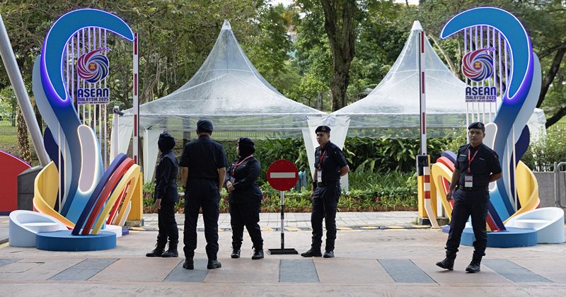 静观东盟峰会 再部署橱窗粉饰