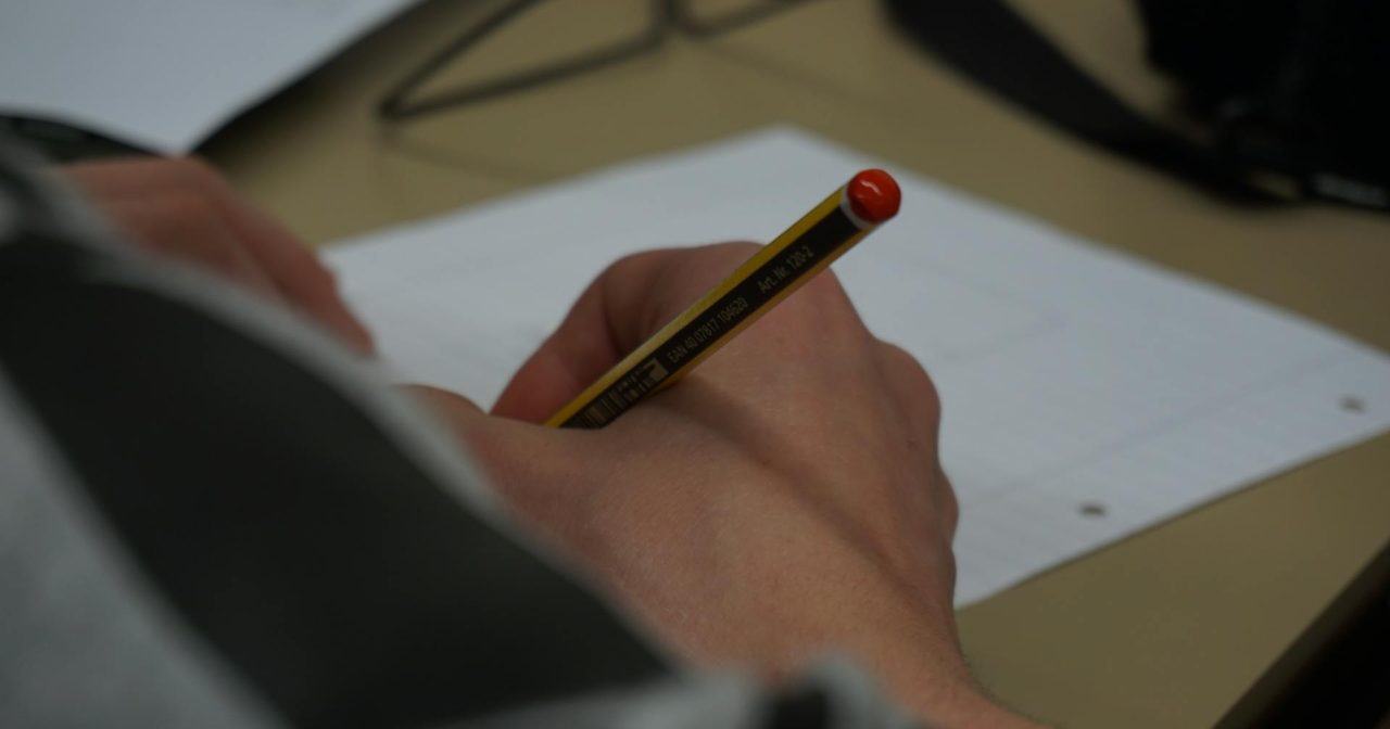 【中三女生遭轮奸】土团青斥教育部 允强奸案学生考SPM