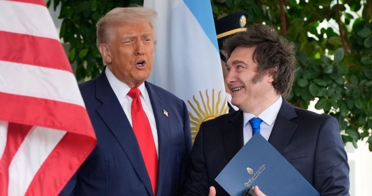 警告阿根廷若与中国合作 特朗普:我不开心