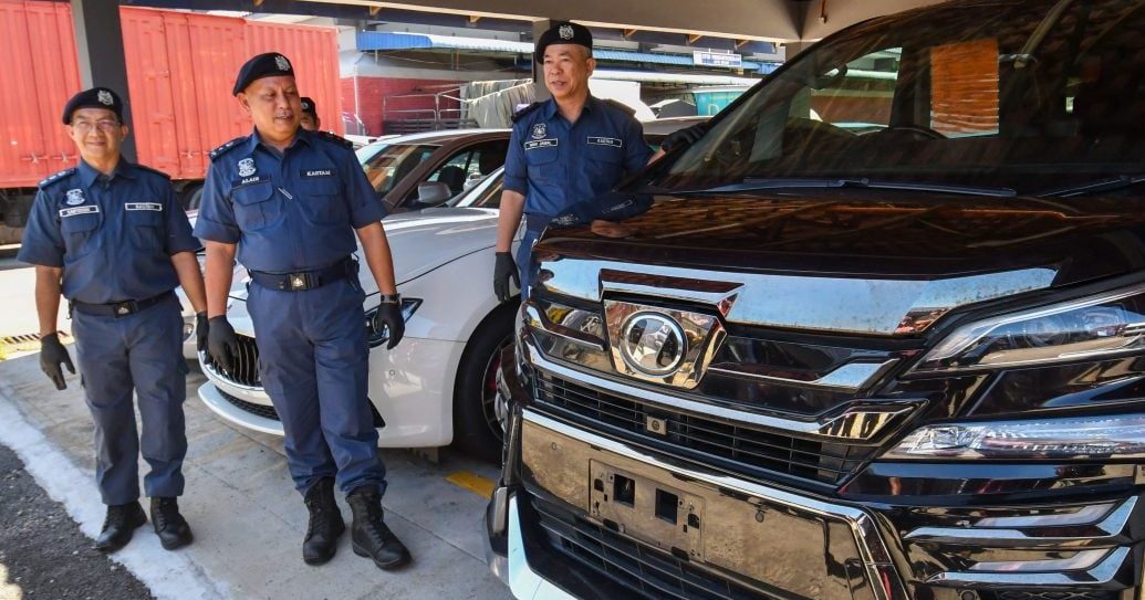 丹关税局起47未缴税豪华车 市值逾620万