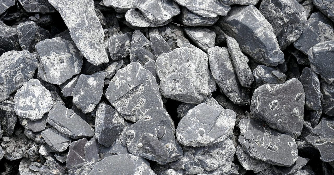 校园霸凌又一宗 女生遭男同学掷石恐吓