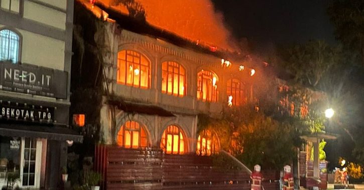 建于1880年 太平老火车站建筑焚毁