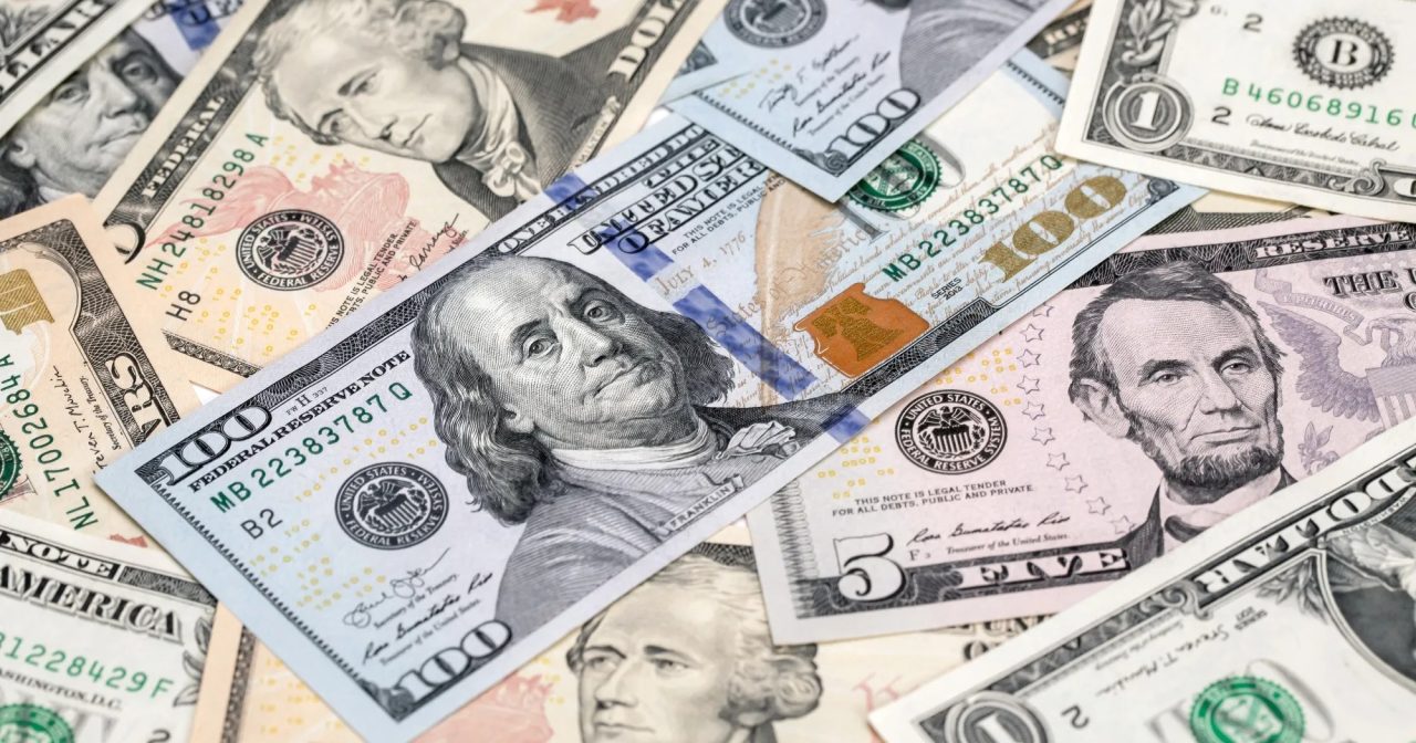 外汇交易员面临最糟糕一年 数据缺失美元陷迷雾