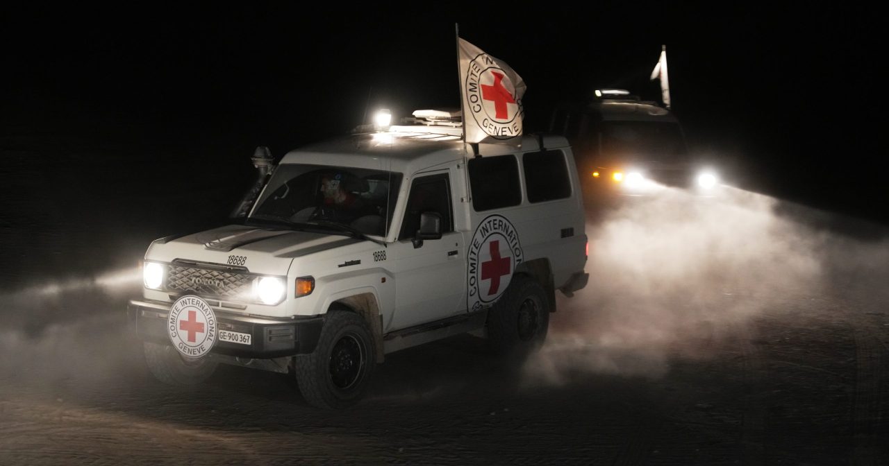 哈马斯共归还20具 以再收3人质遗体