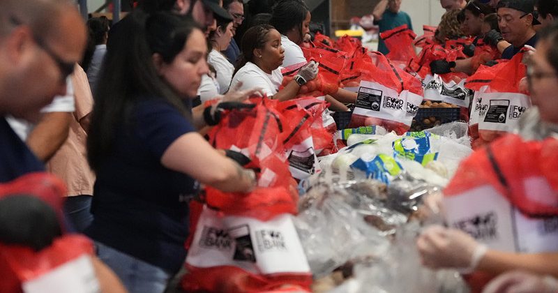 美国最高法院发紧急命令 暂停全额发食品救济金