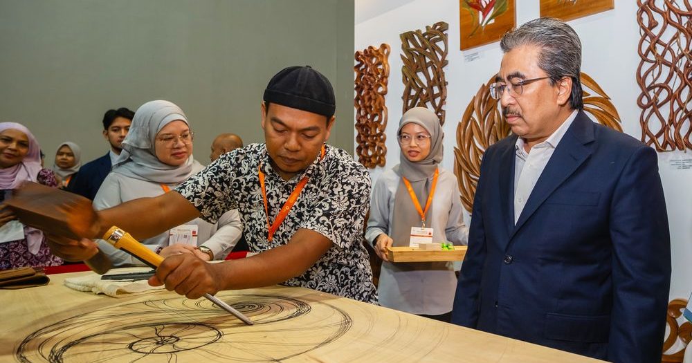 佐哈里:平衡发展与环保 大马森林覆盖率54%