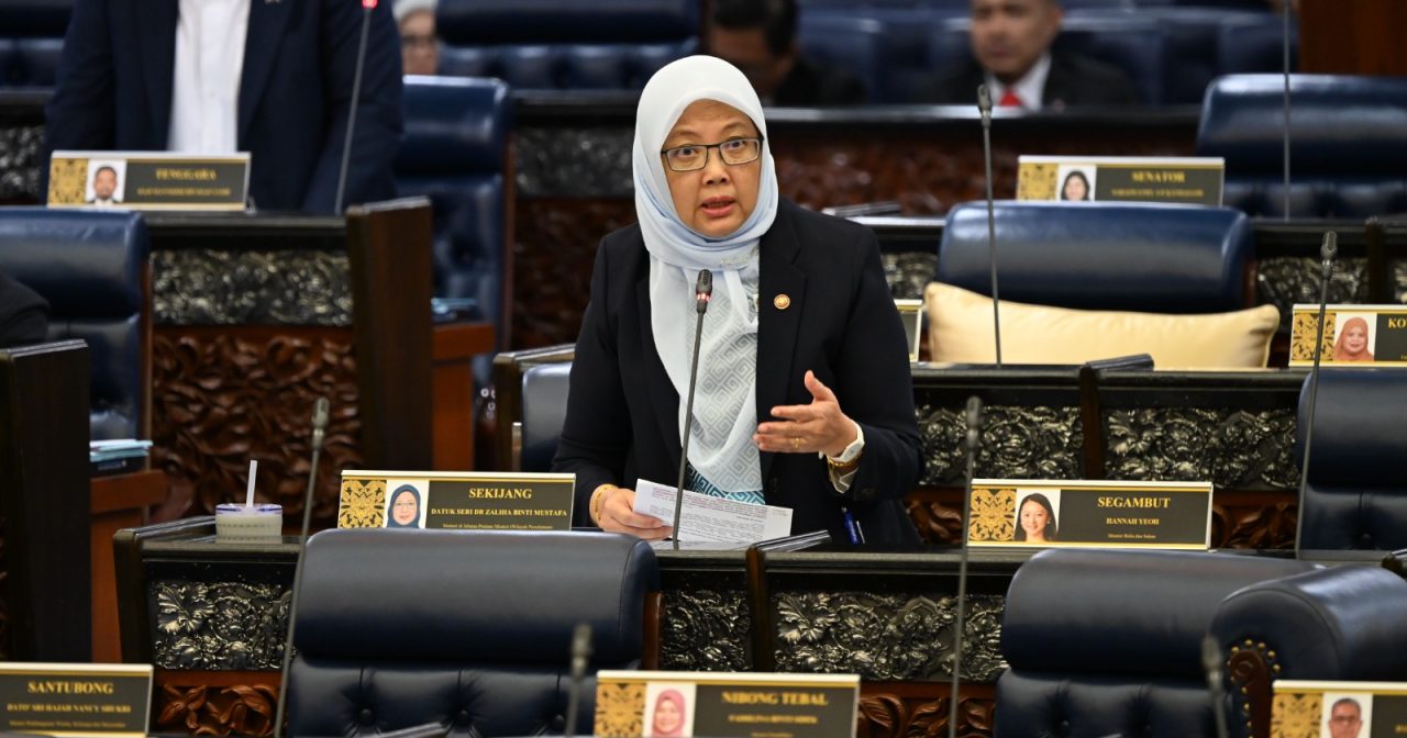 扎丽哈:全国公务员总数逾130万人 教育部占比最高