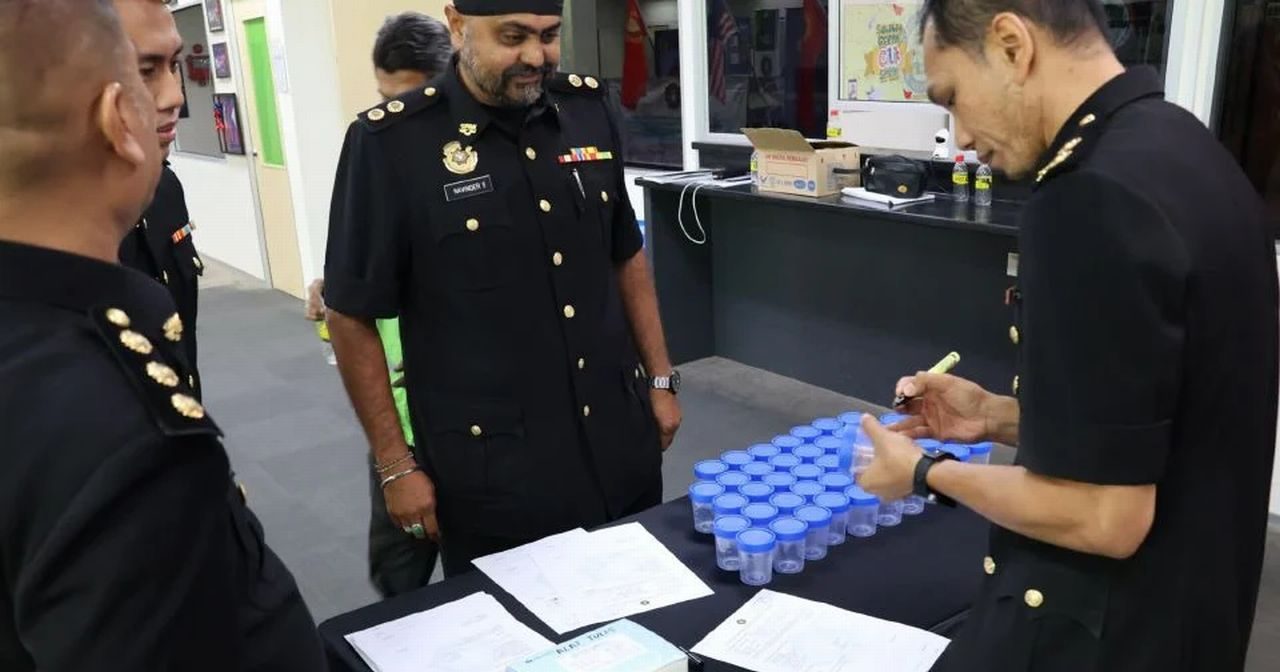 反贪会:确保远离毒品 吉打执勤官强制尿检