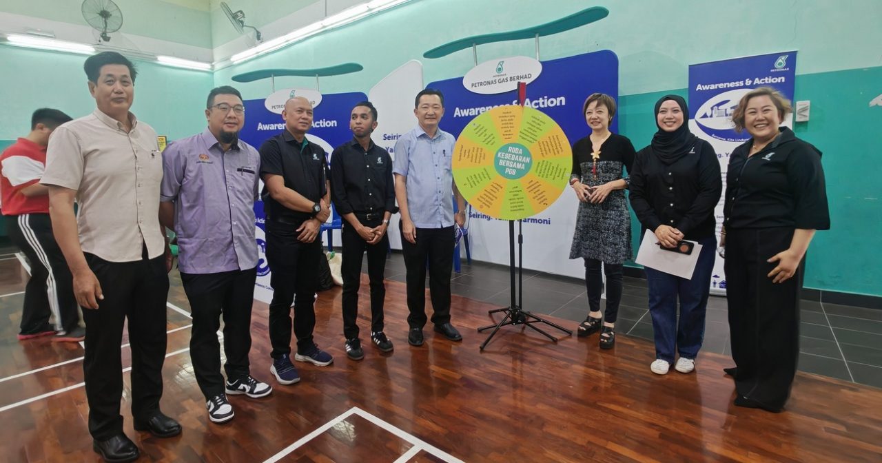 芙蓉县5住宅区为确保安全 邀国油办天然气管道简报会