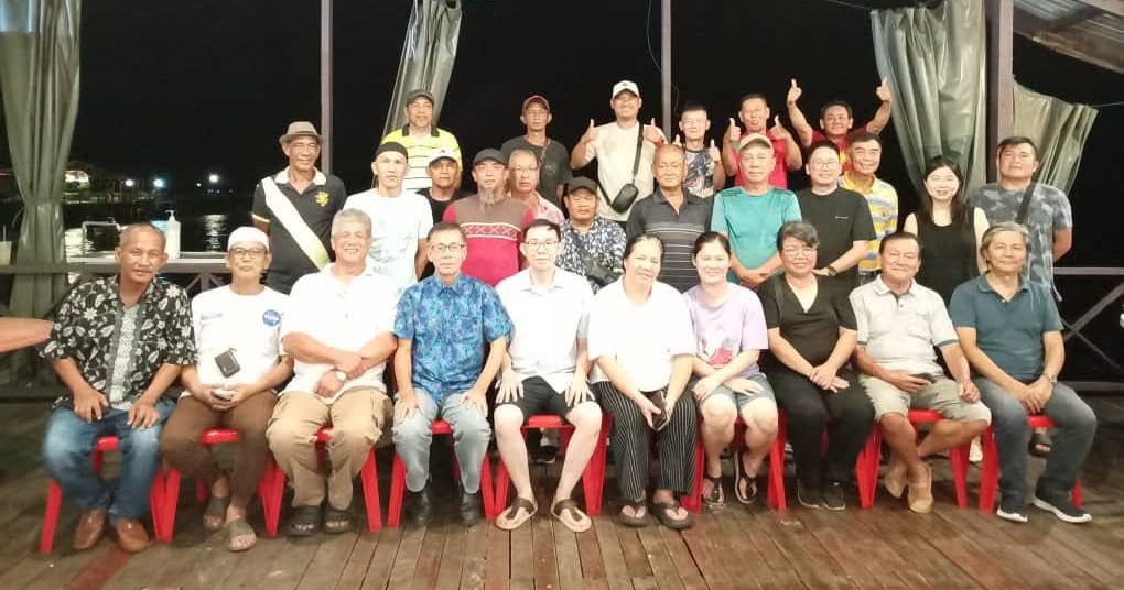 挺潘明丰廖晖晖 山打根火箭4支部退党