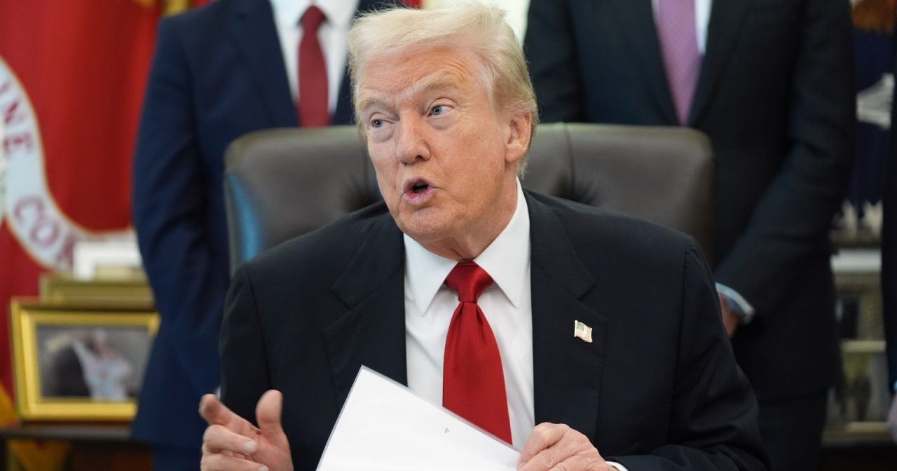 称裁决若失利将是灾难 特朗普承认美国人付关税　