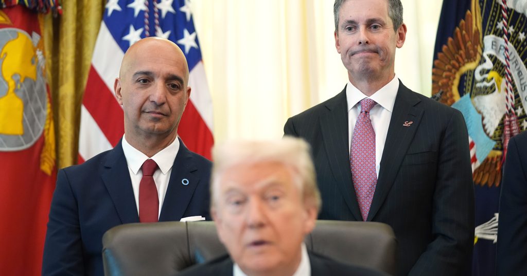 【视频】特朗普宣布减肥药降价 药厂高层突昏厥倒地