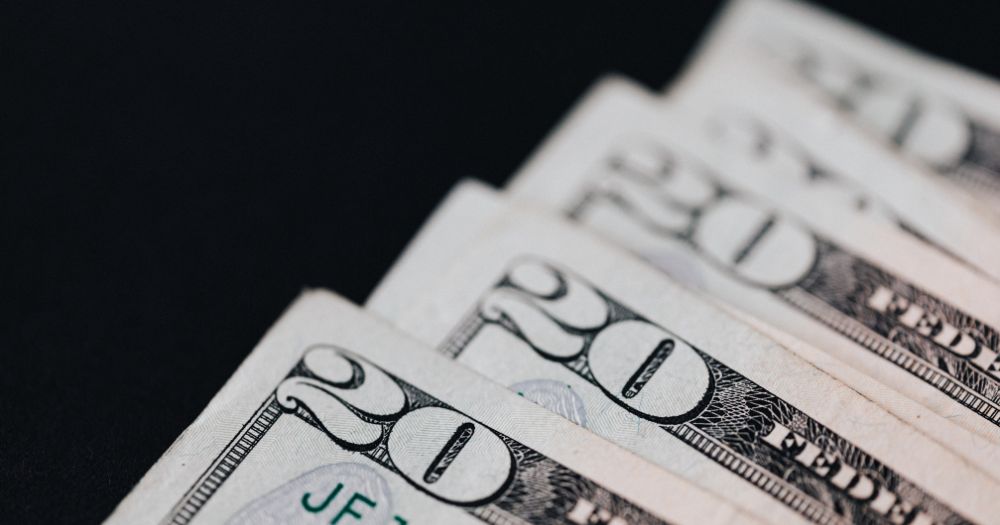 失业单亲穷爸爸 利用二手衣物创年收2700万