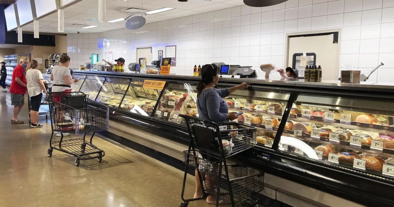 美国2025年节日季消费 预计突破1兆美元创纪录